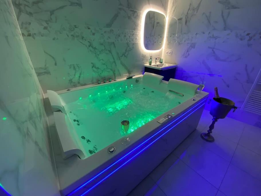 Maison Avec Jacuzzi - Louvres Proche Roissy Cdg - Paris Esterno foto